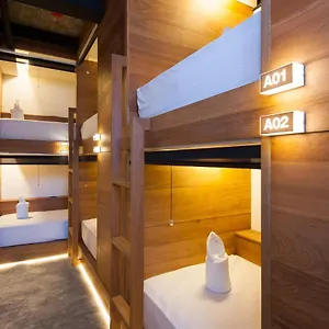Indie - Hostel Ko Tao